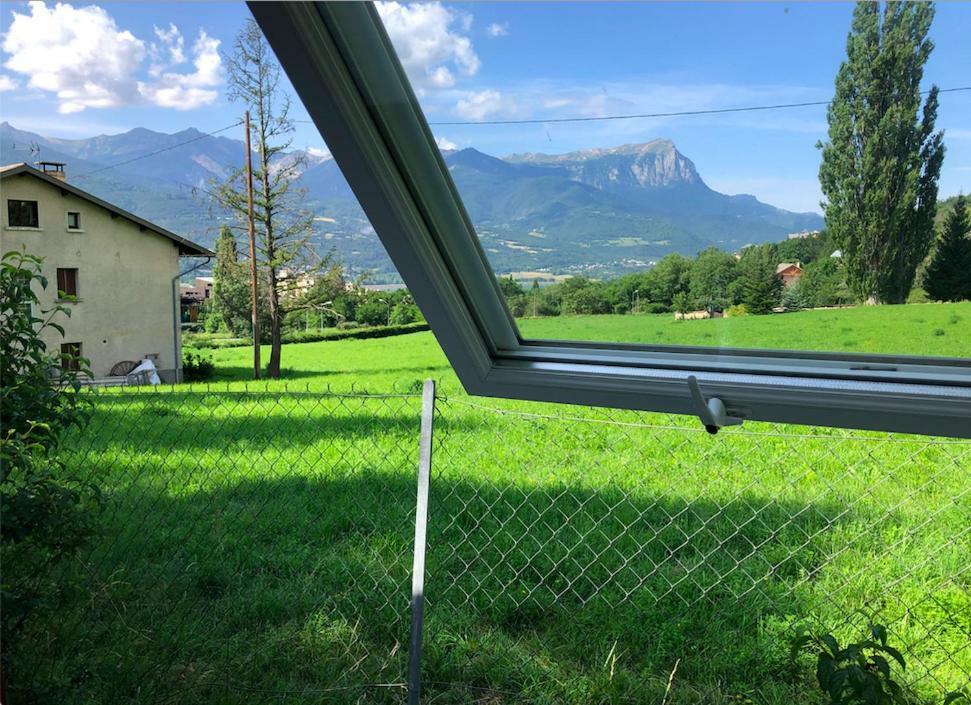 Mobil Proche Du Plan D'eau D'embrun Holiday park Embrun